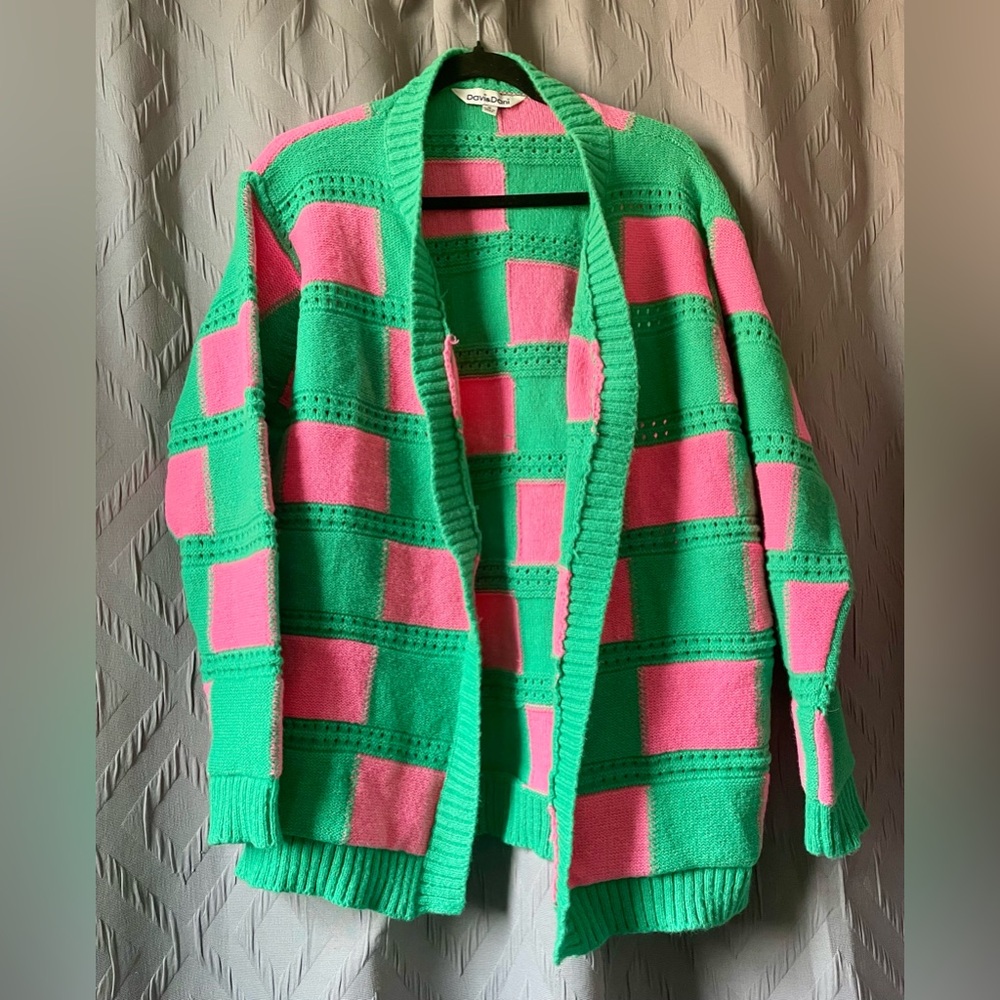 Davi & Dani Green and Pink Checkered Women's Cardigan, Sz M